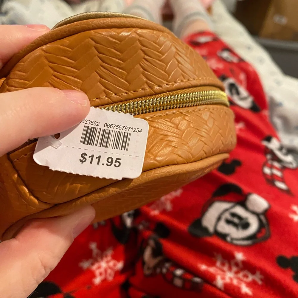 Bath & Body Works smoke closure bath